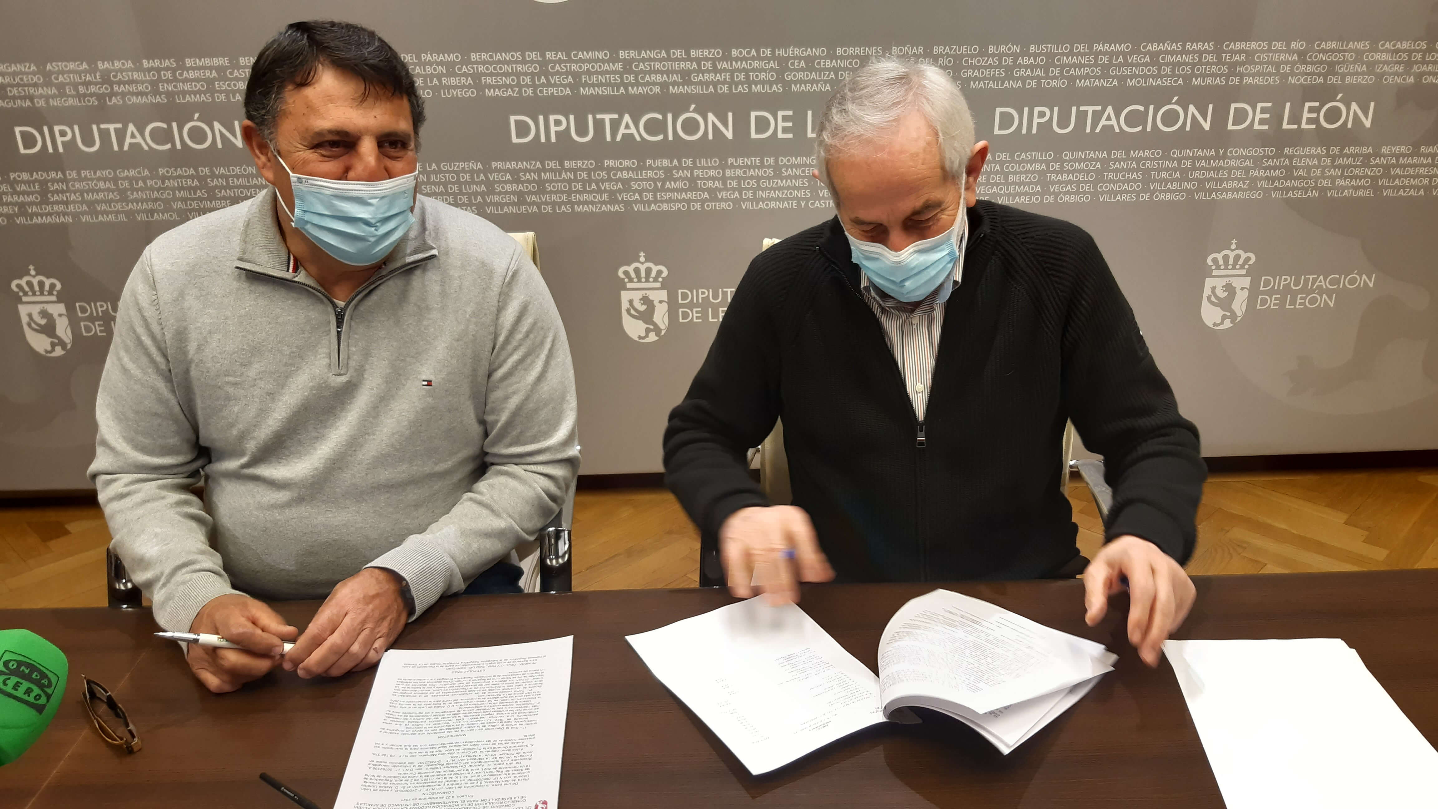 La Diputación apuesta por la alubia de La Bañeza a través de un convenio para mejorar y ampliar su cultivo